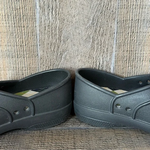 Womens Crocs Neria Black Professional Comfort Slip On Clogs Shoes Size 7 M GUC - Picture 6 of 10